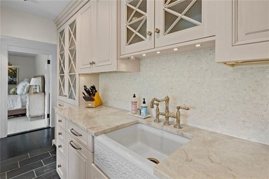 This exceptional waterfront condo on Newport Harbor, located - photo 31