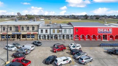 Exceptional Commercial Opportunity in the Heart of Chalmette!

