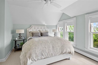 This exceptional waterfront condo on Newport Harbor, located - photo 34