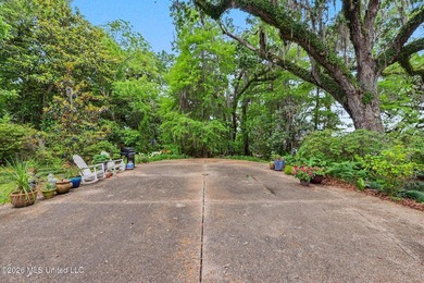 Welcome to one of the Mississippi Gulf Coast's most - photo 41