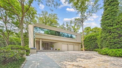 Welcome to a sanctuary in North Hills - a one-of-a-kind Frank - photo 2