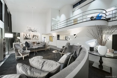 Welcome to a sanctuary in North Hills - a one-of-a-kind Frank - photo 10