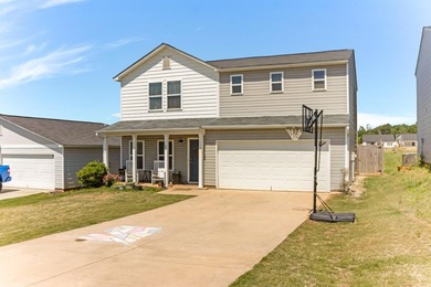 Searching for a spacious home on a level lot of over half an - photo 4