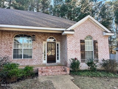 Ross Barnett Reservoir Home For Sale in Brandon Mississippi