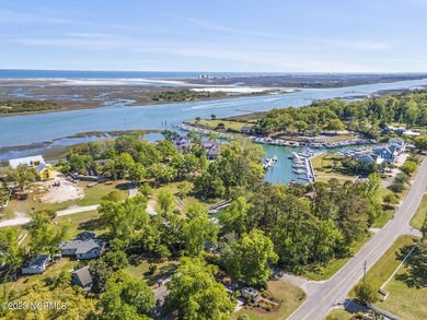 A truly rare opportunity in the heart of Middle Sound. Tucked - photo 14