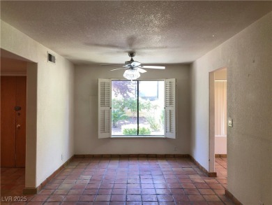 ?? HUGE PRICE REDUCTION! Charming 3-Bed Townhome in Gated