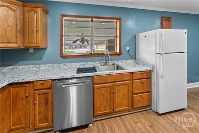 Charming brick home in the heart of Garden City, perfectly - photo 7