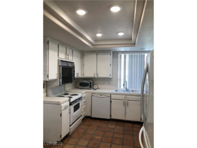 ?? HUGE PRICE REDUCTION! Charming 3-Bed Townhome in Gated