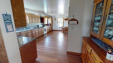 Disregard listing price. Property will be sold at auction - photo 9