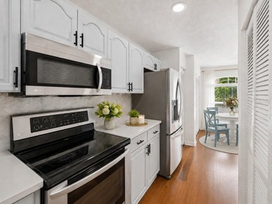 Virtually Staged. RARE WATERFRONT END-UNIT in Carrollwood - photo 22