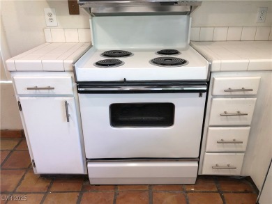 ?? HUGE PRICE REDUCTION! Charming 3-Bed Townhome in Gated