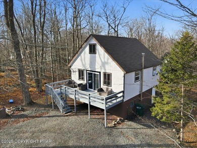 Dresser Lake Home For Sale in Tobyhanna Pennsylvania