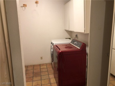 ?? HUGE PRICE REDUCTION! Charming 3-Bed Townhome in Gated