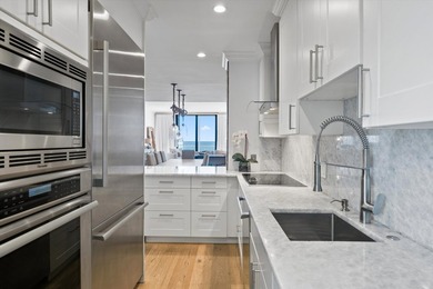 Oceanfront in the heart of Palm Beach, this beautifully - photo 7