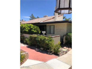 ?? HUGE PRICE REDUCTION! Charming 3-Bed Townhome in Gated