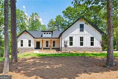 Lake Home For Sale in Cartersville, Georgia
