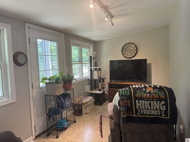 Kentucky Lake area getaway! This cozy home offers opportunity - photo 6