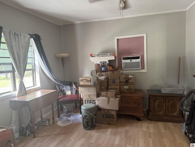 Kentucky Lake area getaway! This cozy home offers opportunity - photo 9