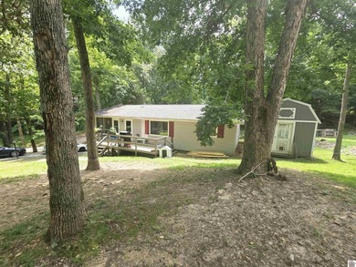This quaint 2 bedroom 1 bath is the perfect starter home or lake - photo 9