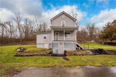 (private lake, pond, coastal) Home For Sale in East Bethlehem Pennsylvania