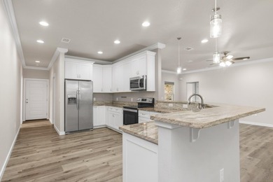 Gorgeous Craftsman Home in Lake Arthur Estates! This beautiful - photo 15