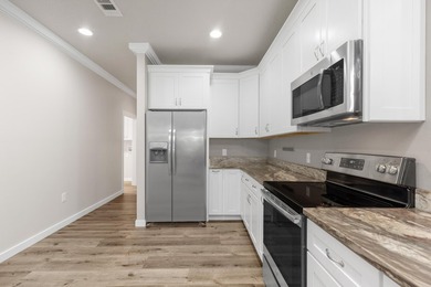 Gorgeous Craftsman Home in Lake Arthur Estates! This beautiful - photo 17