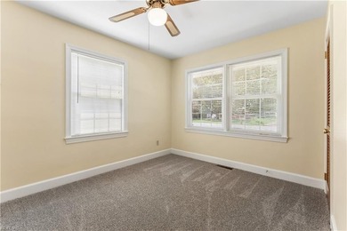 This beautifully maintained brick rancher offers 3 bedrooms/1.5 - photo 20