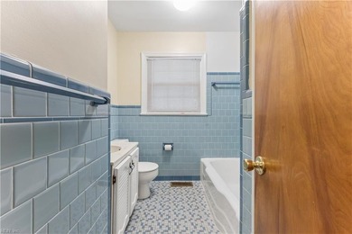 This beautifully maintained brick rancher offers 3 bedrooms/1.5 - photo 21