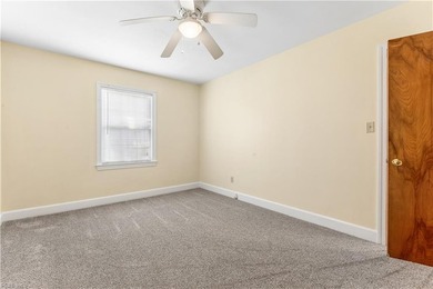 This beautifully maintained brick rancher offers 3 bedrooms/1.5 - photo 25