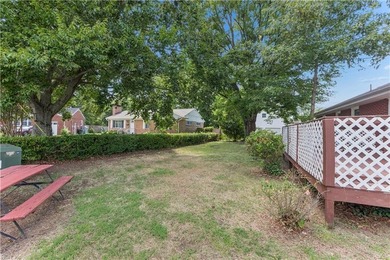 This beautifully maintained brick rancher offers 3 bedrooms/1.5 - photo 29