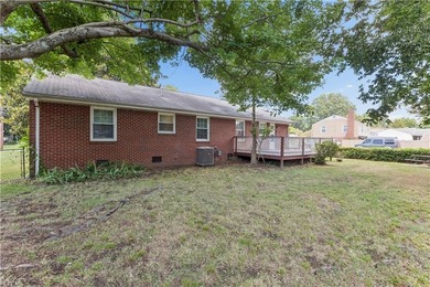 This beautifully maintained brick rancher offers 3 bedrooms/1.5 - photo 30