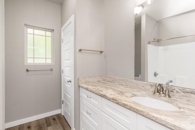 Gorgeous Craftsman Home in Lake Arthur Estates! This beautiful - photo 34