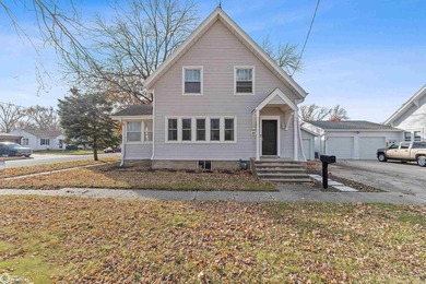 Beautiful move-in-ready property that blends timeless character - photo 34