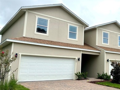 Lake Townhome/Townhouse Sale Pending in Clermont, Florida