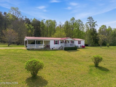 Well-maintained 1,296 sq ft double-wide situated on 5.24 acres - photo 5
