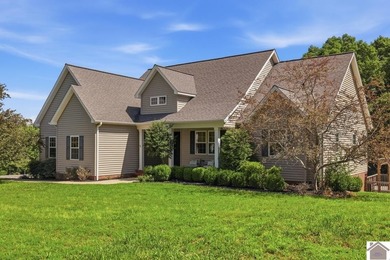 Country living just minutes from KY Lake and downtown Murray! - photo 1