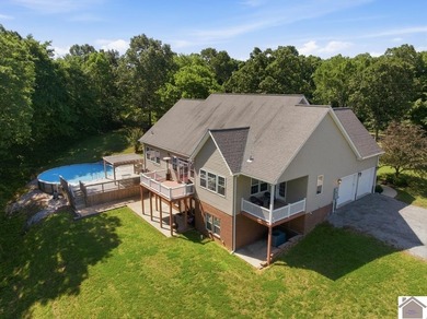 Country living just minutes from KY Lake and downtown Murray! - photo 3