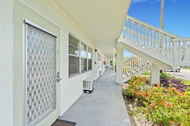 Beautifully Updated Ground Floor Unit. 1 Bedroom, 1 1/2 Baths - photo 1