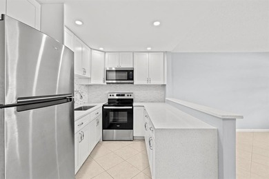 Beautifully Updated Ground Floor Unit. 1 Bedroom, 1 1/2 Baths - photo 2