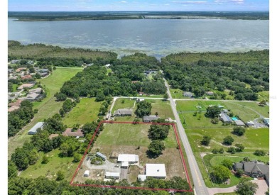 Lake Griffin Home For Sale in Lady Lake Florida