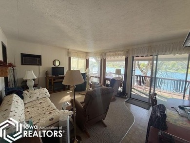 Rare opportunity to own 70' of lakefront-more than most - photo 3