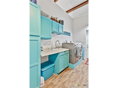 Handicap-accessible barndominium on 5 fully fenced acres with