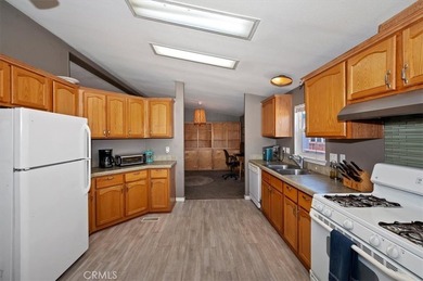 46037 South - photo 15