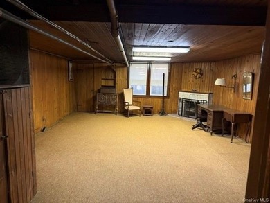 Enjoy a big, finished basement w/high ceilings. Sep. entrance - photo 24