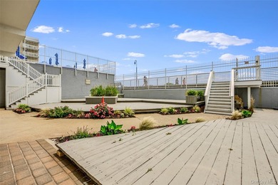 Enjoy coastal living at the Parker Deauville, an oceanfront coop - photo 28