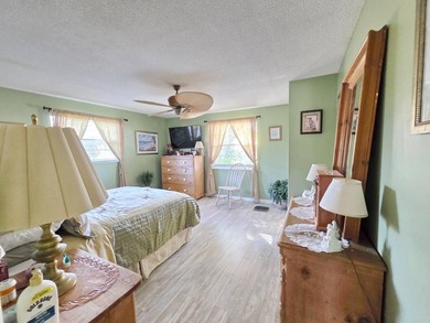 Lake Okeechobee Access - Double Lot Spacious 2-bedroom, 2-bath - photo 29