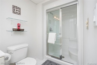 Welcome home to 4860 Lagoons Circle! This exceptional - photo 49