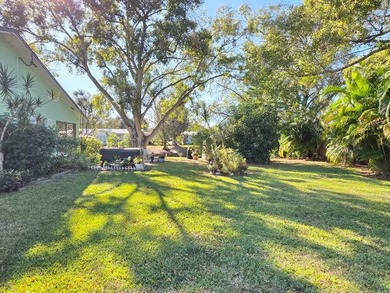 Lake Okeechobee Access - Double Lot Spacious 2-bedroom, 2-bath - photo 58