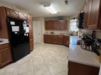 Wonderful 3br/2ba home in The Knoll at River Hills with a