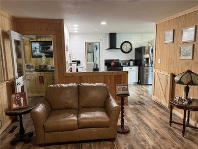 Move-in-ready 3BR-2BA brick and vinyl home with 2,216 SQFT on 0 - photo 13